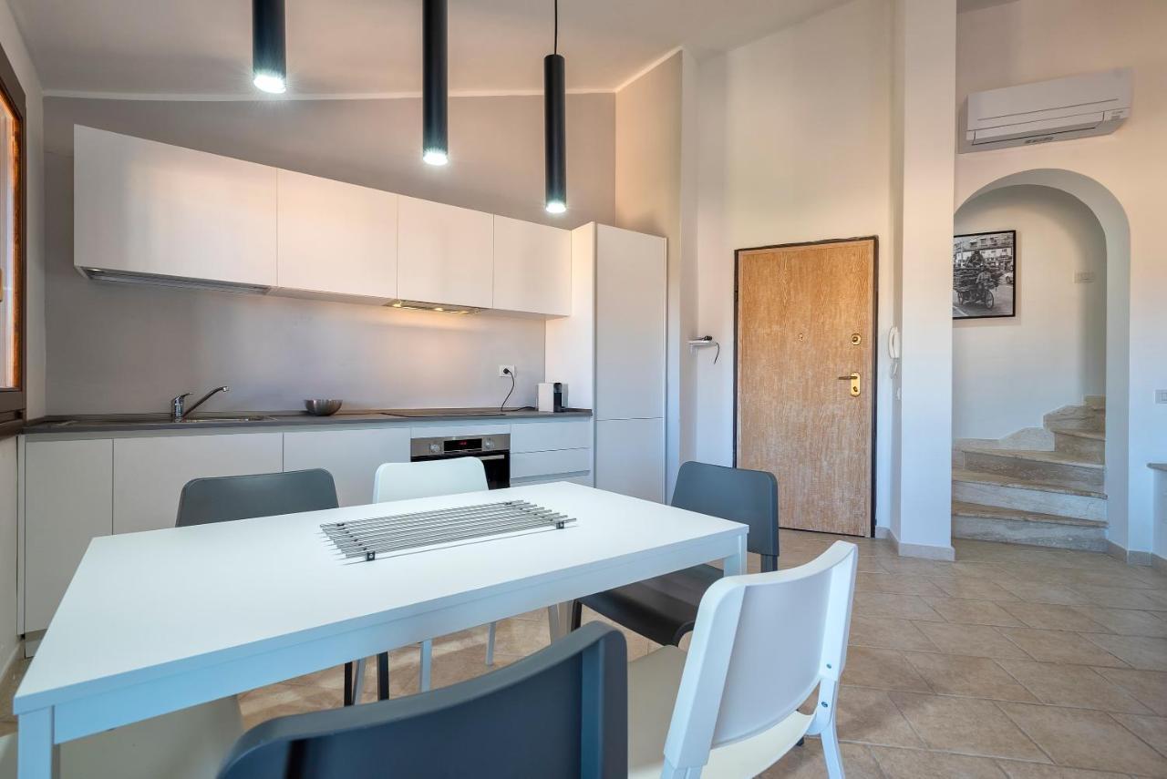 House Of Lens Apartment Golfo Aranci Exterior photo