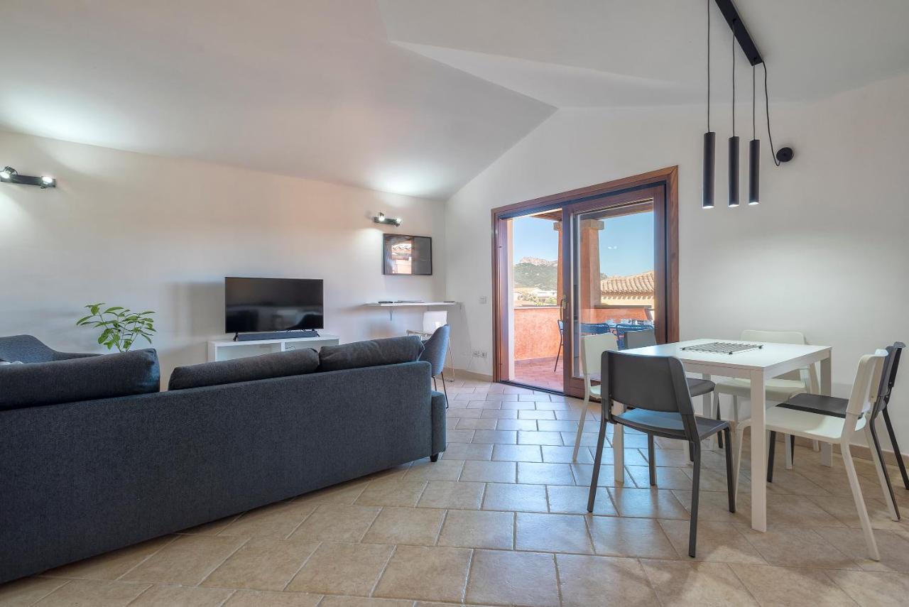 House Of Lens Apartment Golfo Aranci Exterior photo