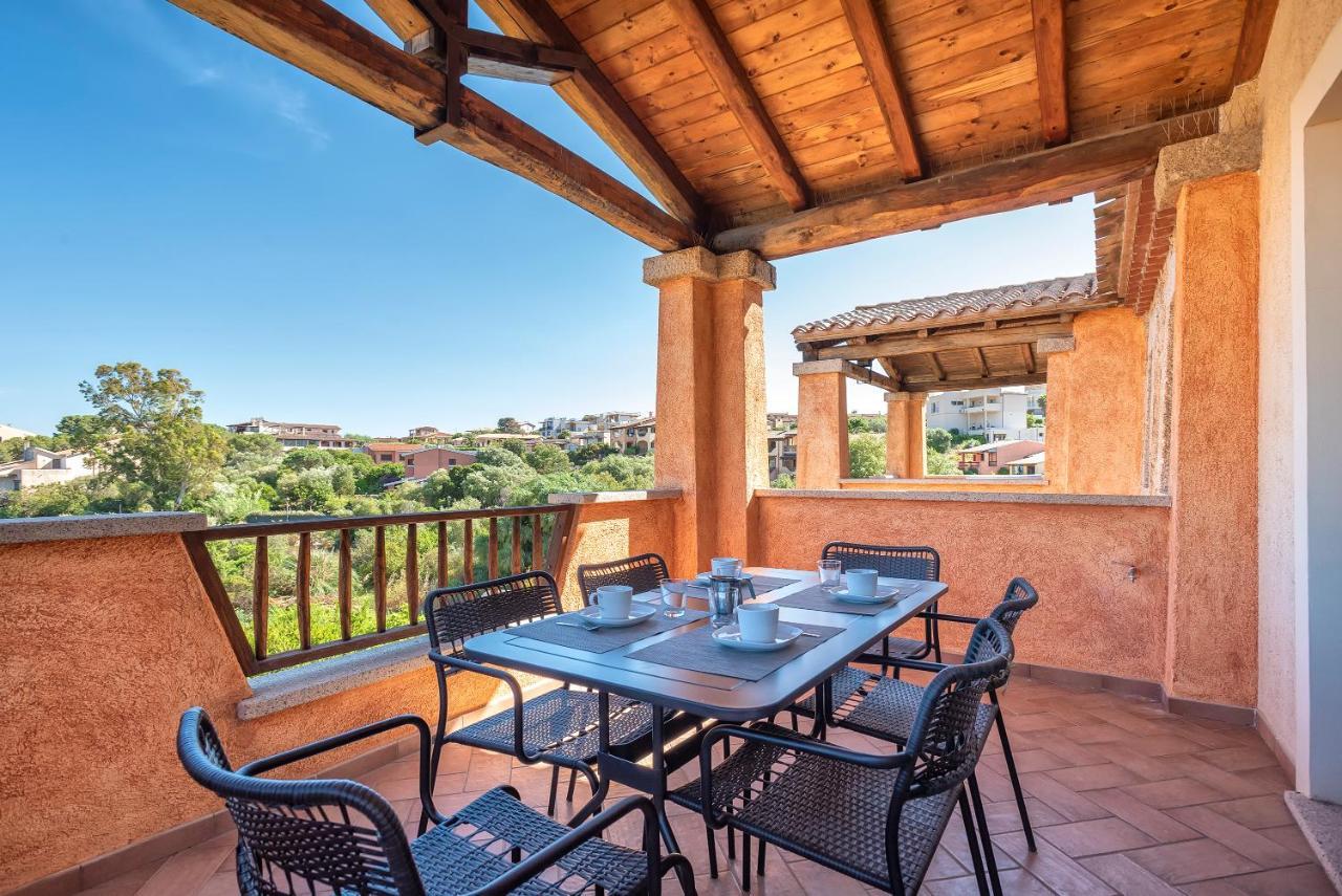 House Of Lens Apartment Golfo Aranci Exterior photo
