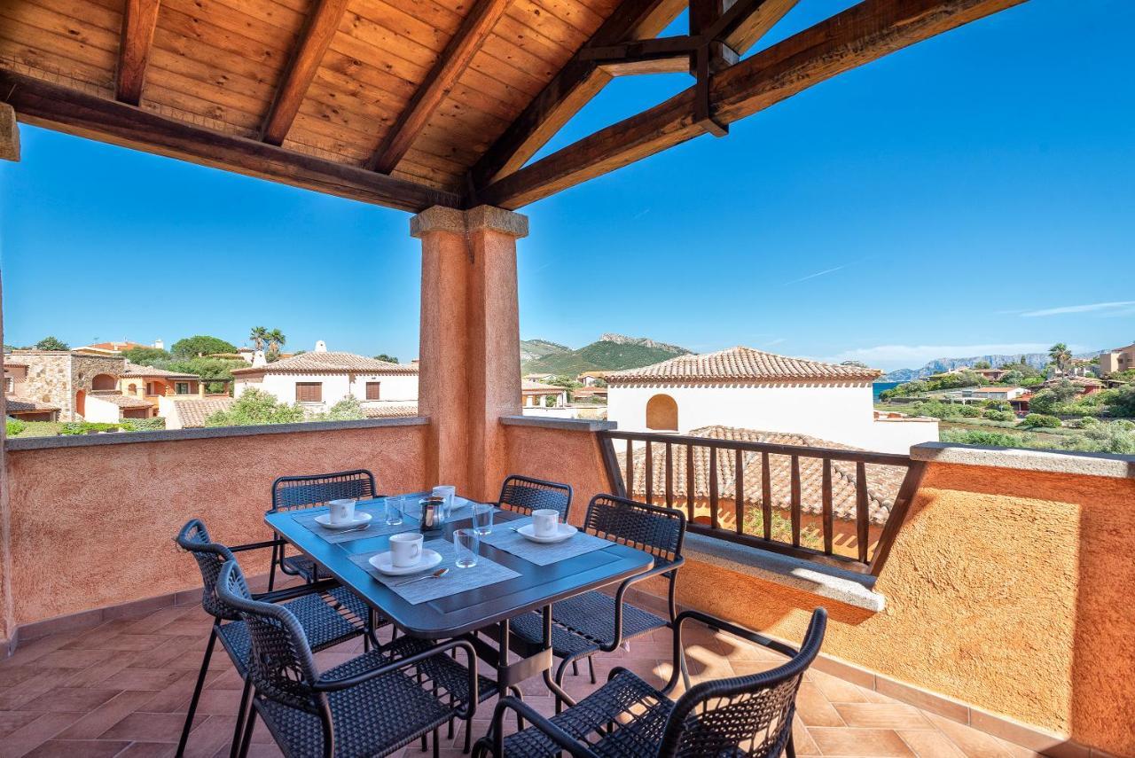House Of Lens Apartment Golfo Aranci Exterior photo
