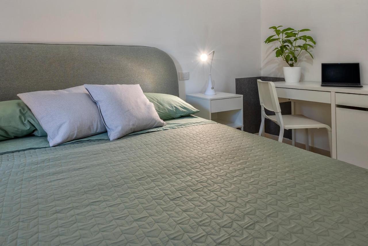 House Of Lens Apartment Golfo Aranci Exterior photo