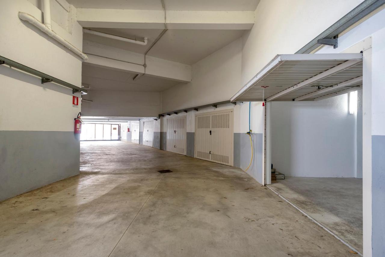 House Of Lens Apartment Golfo Aranci Exterior photo
